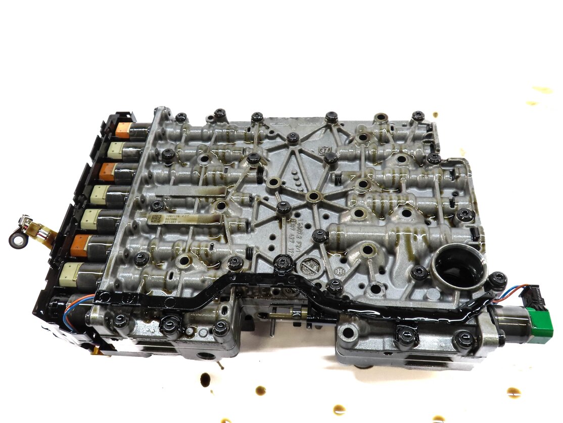 Thumbnail 5: BMW 2011 535i / 11-12 535iGT - AWD 8HP-45 AUTOMATIC TRANSMISSION VALVE BODY