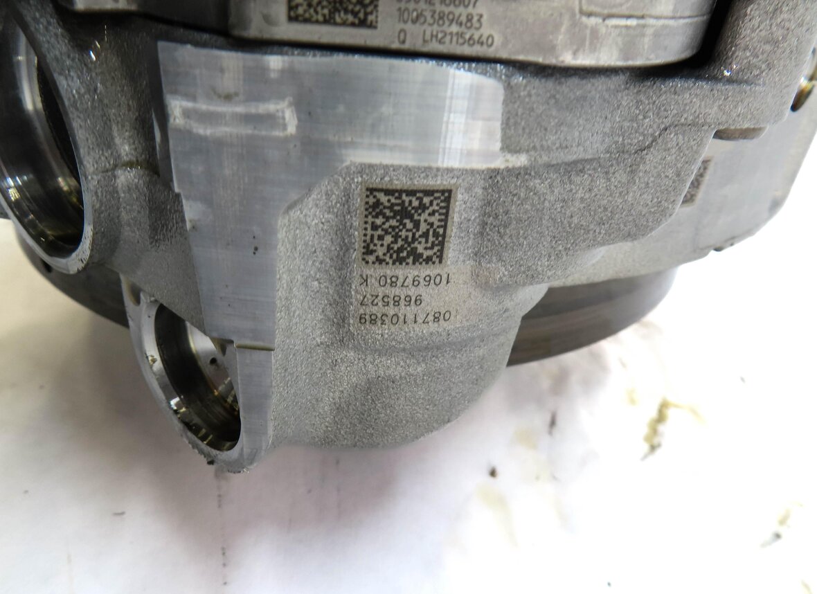 Thumbnail 5: 13-19 BMW 550i 550iGT 650i 750i (F01 F02 F10) RWD - 8HP70 TRANSMISSION OIL PUMP