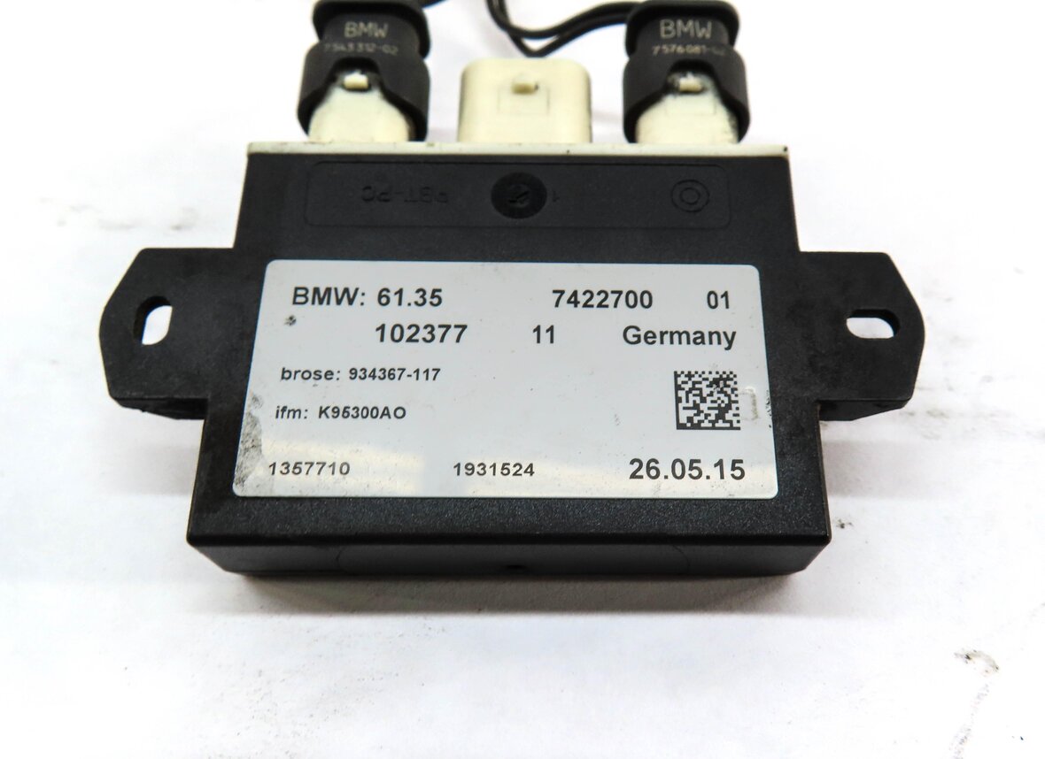 Thumbnail 4: 12-17 BMW 3 4 5 7 X3 X6 (F01 F10 F30) TRUNK KICK PAD SENSOR SMART OPENER MODULE