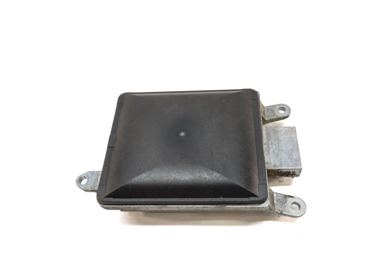 Thumbnail 2: 2015 BMW 750Li (F01) BLIND SPOT RADAR SENSOR MODULE (SLAVE) 6873340