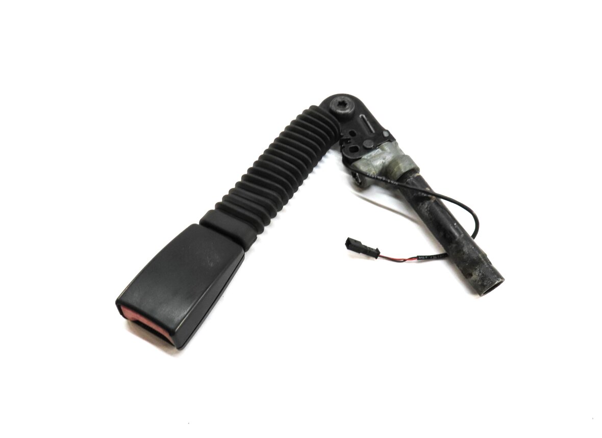 Thumbnail 1: 13-16 BMW 5 7 SERIES (F01 F10) FRONT RIGHT PASSENGER SEATBELT BUCKLE RECEIVER