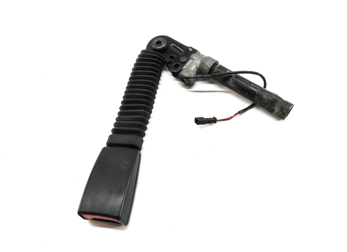 Thumbnail 2: 13-16 BMW 5 7 SERIES (F01 F10) FRONT RIGHT PASSENGER SEATBELT BUCKLE RECEIVER