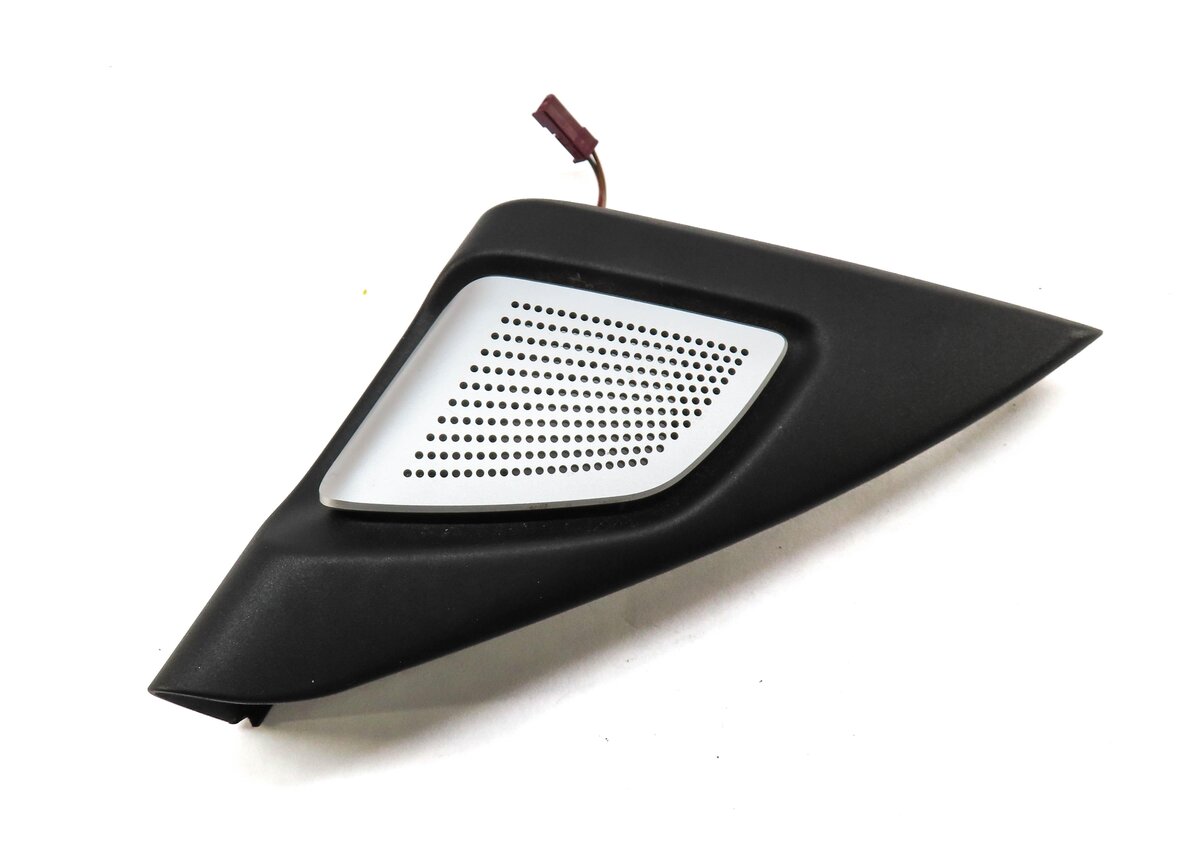 Thumbnail 2: 2015 BMW 750Li (F01) FRONT RIGHT PASSENGER BANG & OLUFSEN TWEETER SPEAKER GRILLE