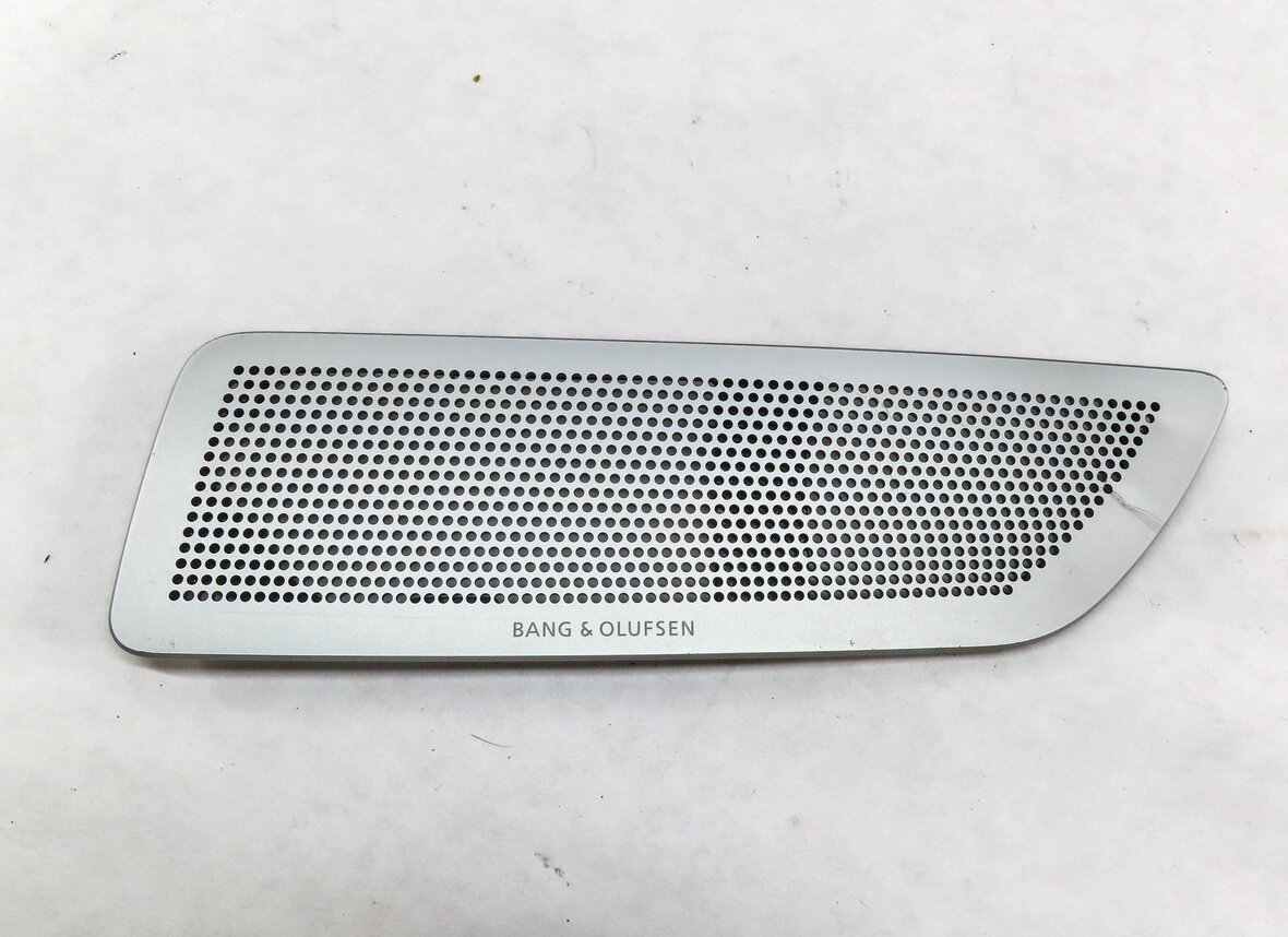 Thumbnail 2: 2015 BMW 750Li (F01) REAR RIGHT DOOR BANG & OLUFSEN SPEAKER COVER GRILLE