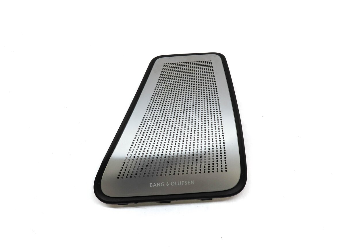 Thumbnail 2: 2015 BMW 750Li (F01) REAR RIGHT SHELF BANG & OLUFSEN SPEAKER COVER GRILLE