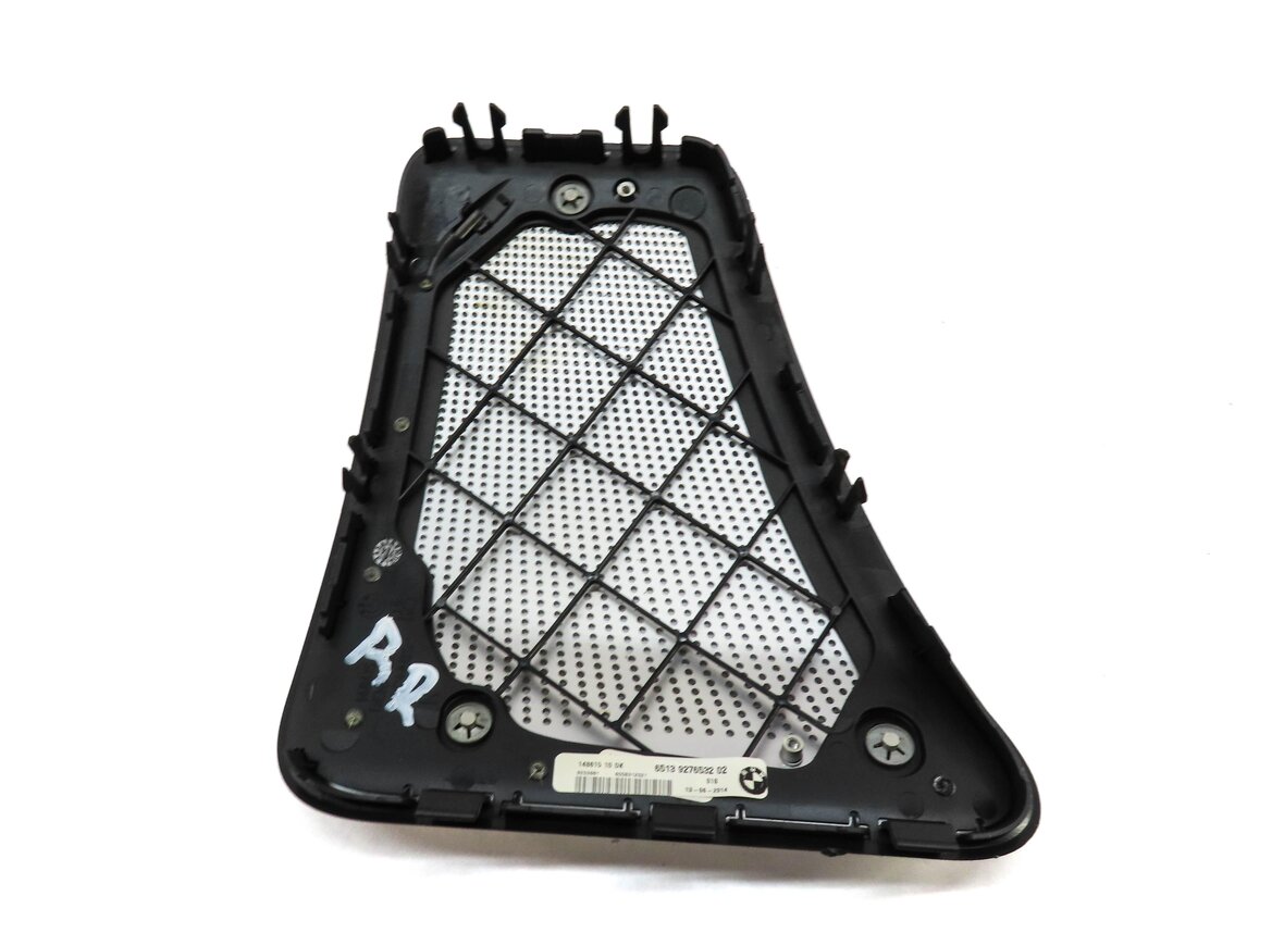 Thumbnail 3: 2015 BMW 750Li (F01) REAR RIGHT SHELF BANG & OLUFSEN SPEAKER COVER GRILLE