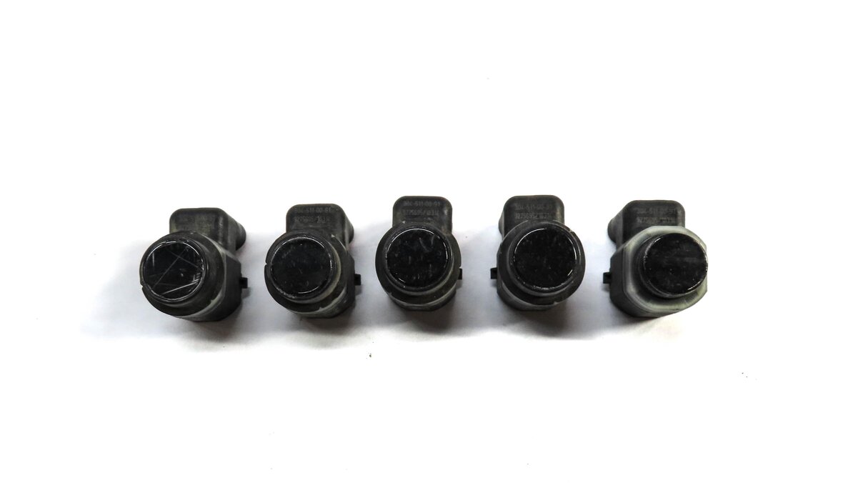 Thumbnail 2: 2015 BMW 750Li (F01) FRONT BUMPER PARK DISTANCE PDC SENSOR SET 5 (BLACK 475)