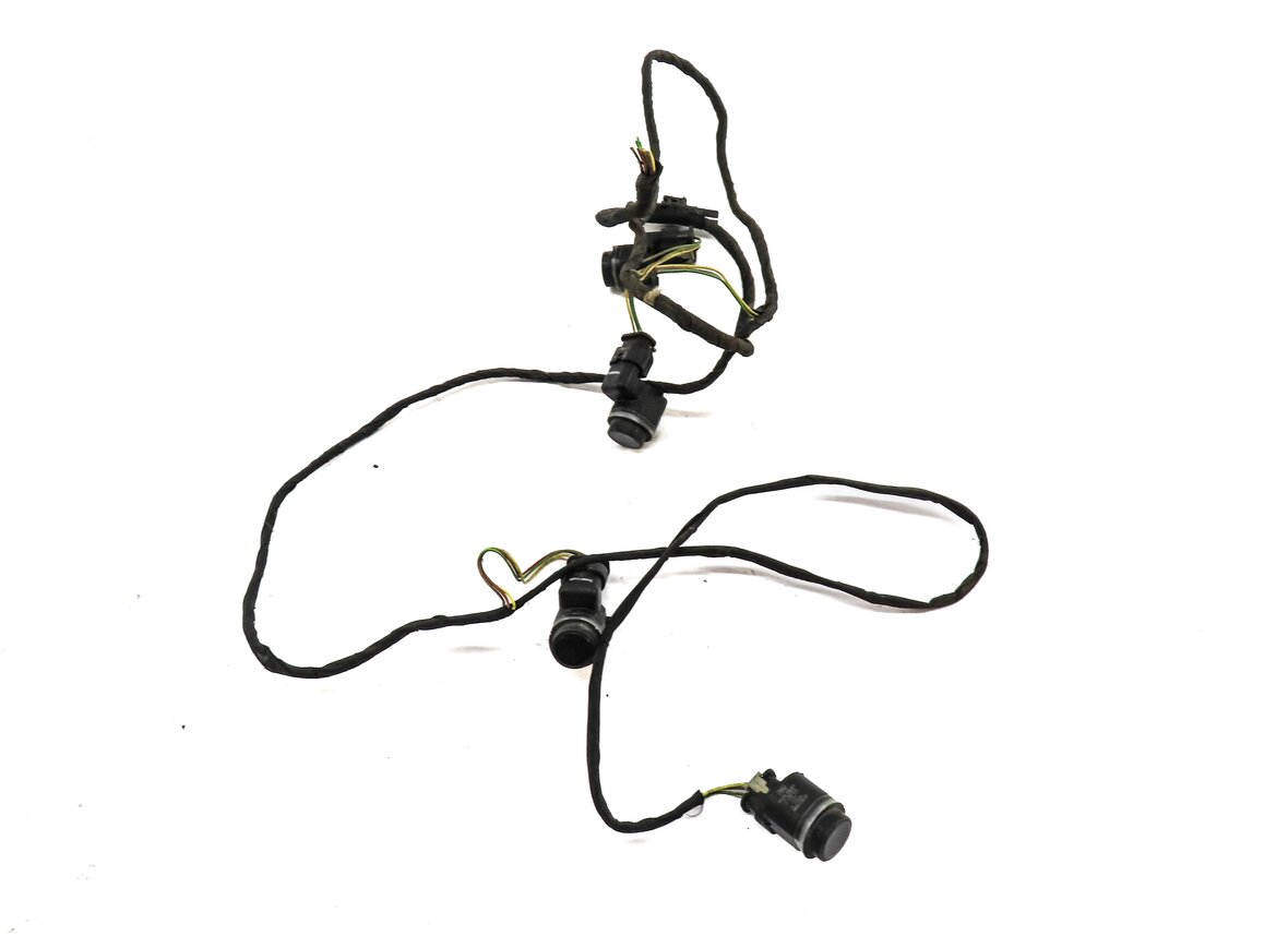 Thumbnail 2: 2015 BMW 750Li (F01) REAR BUMPER PARK DISTANCE SENSOR SET 4 w/ HARNESS (BLACK)