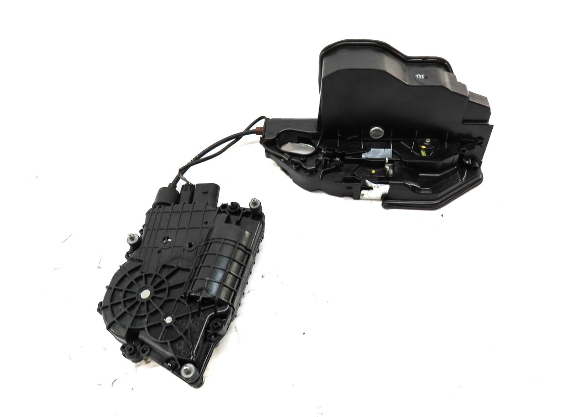 2011-2015 BMW 740i 750i 760i B7 (F01) LEFT REAR (SOFT CLOSE) DOOR LATCH ACTUATOR