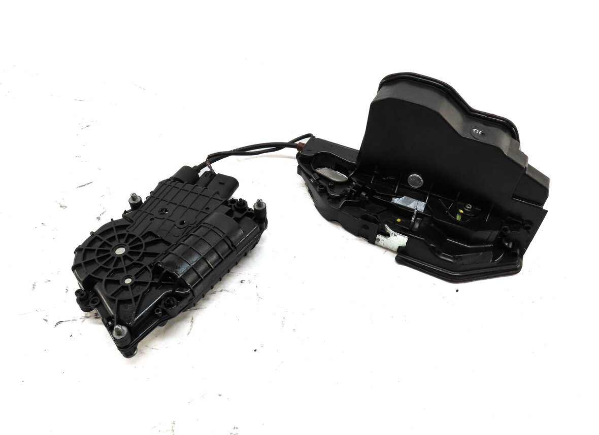 Thumbnail 2: 2011-2015 BMW 740i 750i 760i B7 (F01) LEFT REAR (SOFT CLOSE) DOOR LATCH ACTUATOR