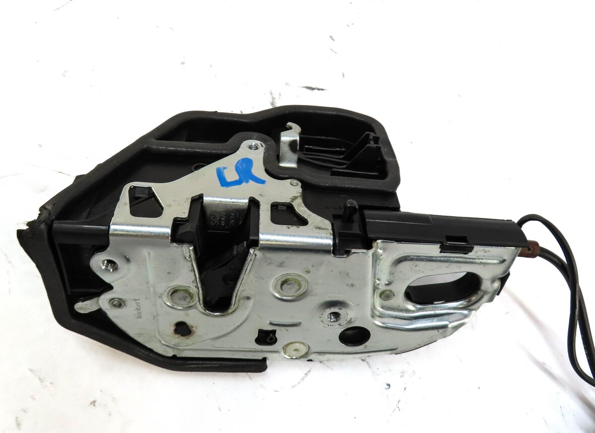Thumbnail 6: 2011-2015 BMW 740i 750i 760i B7 (F01) LEFT REAR (SOFT CLOSE) DOOR LATCH ACTUATOR