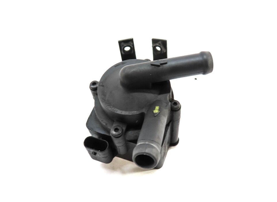 Thumbnail 2: 2015 BMW 750Li (F01) 4.4L (N63) ENGINE AUXILIARY ELECTRIC WATER PUMP