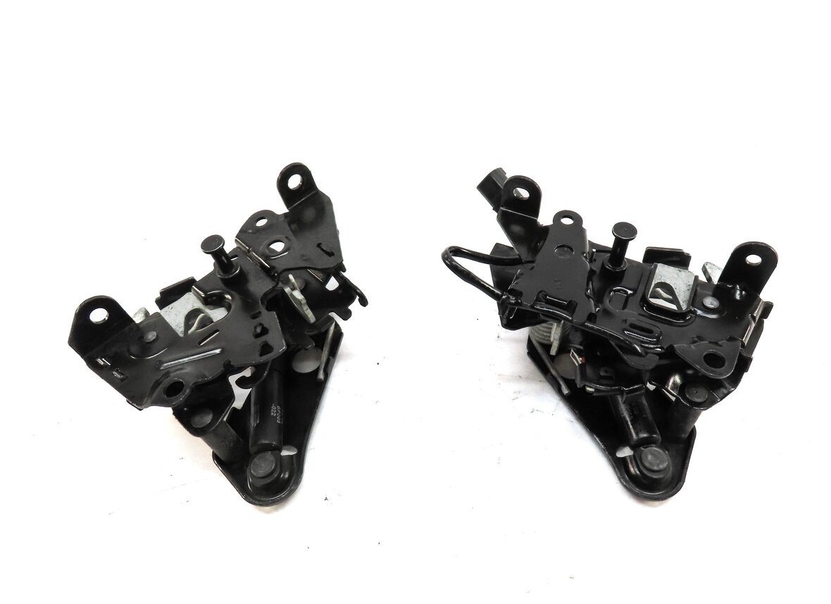 Thumbnail 3: 2015 BMW 750Li (F01) LEFT & RIGHT HOOD LATCH SET OF 2 7206453 7183762
