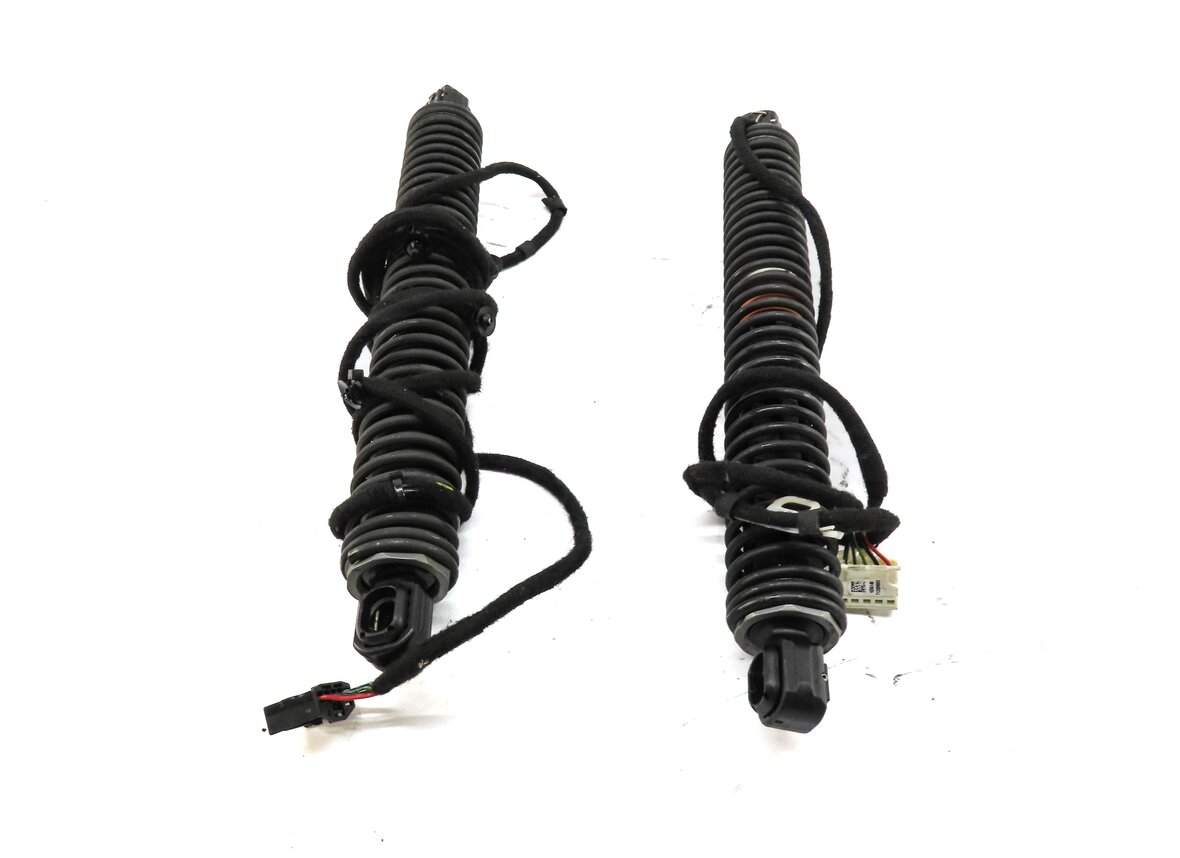 Thumbnail 3: 2015 BMW 750Li (F01) REAR LEFT & RIGHT ELECTRIC TRUNK SHOCK STRUT SET OF 2