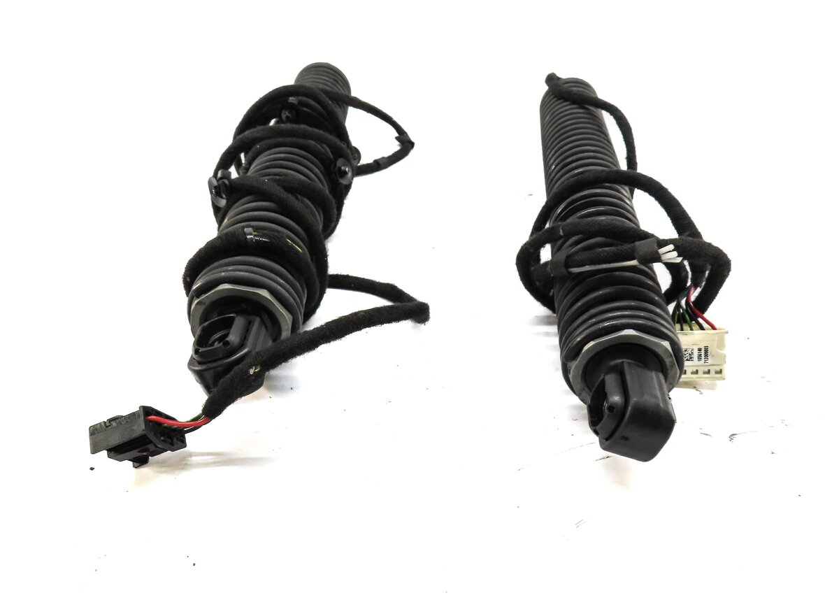 Thumbnail 4: 2015 BMW 750Li (F01) REAR LEFT & RIGHT ELECTRIC TRUNK SHOCK STRUT SET OF 2