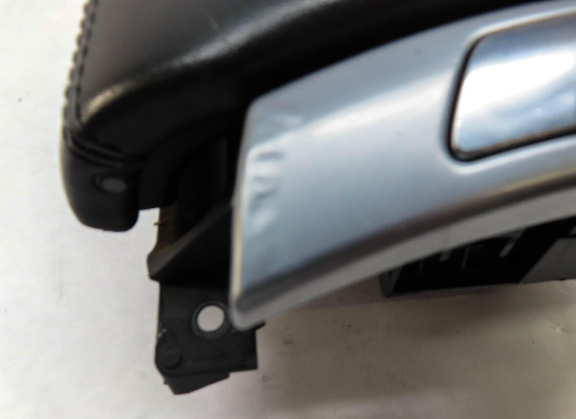 Thumbnail 7: 09-15 BMW 740i 750i 760i B7 (F01) CENTER CONSOLE ARM REST COMPARTMENT (BLACK)