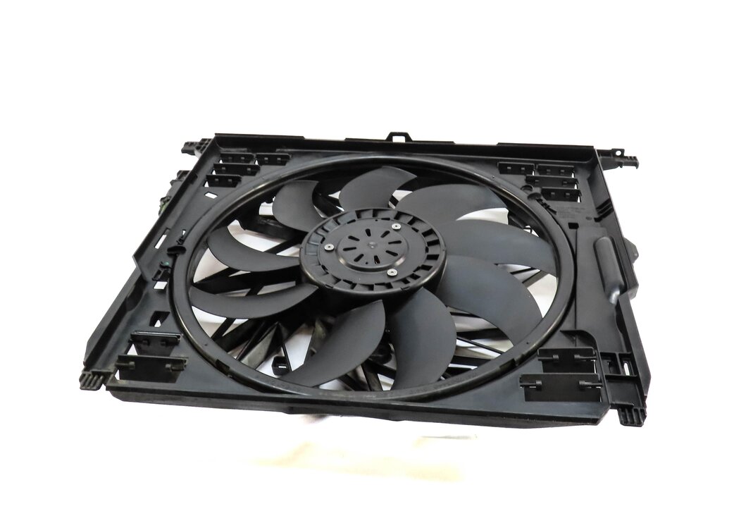 10-18 BMW 550i 550iGT 650i 750i (F01 F06 F10) 850w RADIATOR COOLING FAN & SHROUD