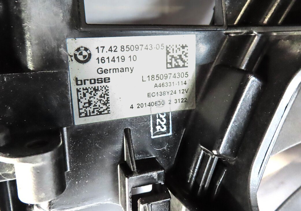 Thumbnail 6: 10-18 BMW 550i 550iGT 650i 750i (F01 F06 F10) 850w RADIATOR COOLING FAN & SHROUD