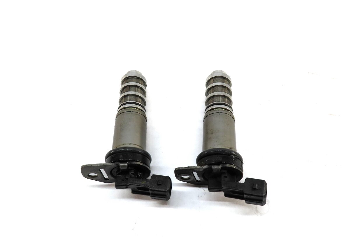 Thumbnail 2: 2015 BMW 750Li (F01) 4.4L (N63) ENGINE VANOS TIMING SOLENOID SET OF 2