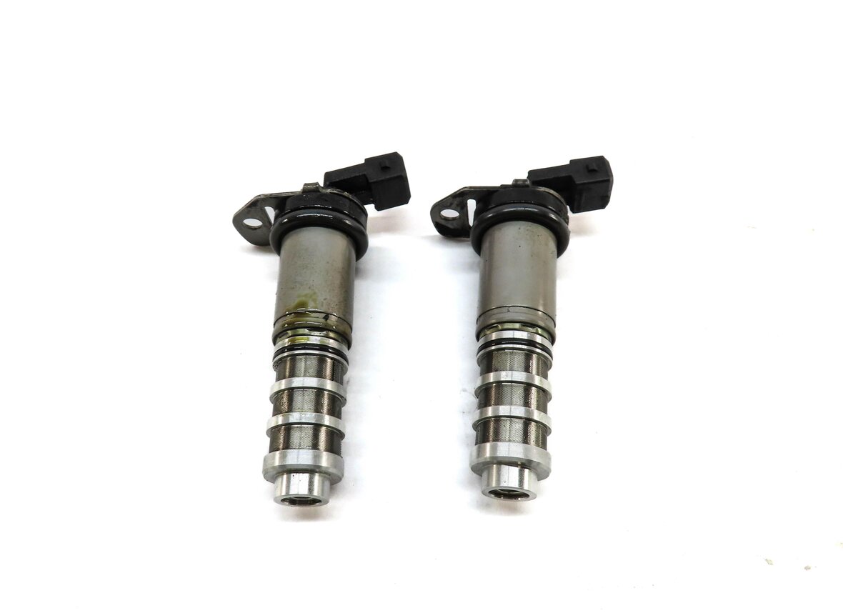 Thumbnail 3: 2015 BMW 750Li (F01) 4.4L (N63) ENGINE VANOS TIMING SOLENOID SET OF 2
