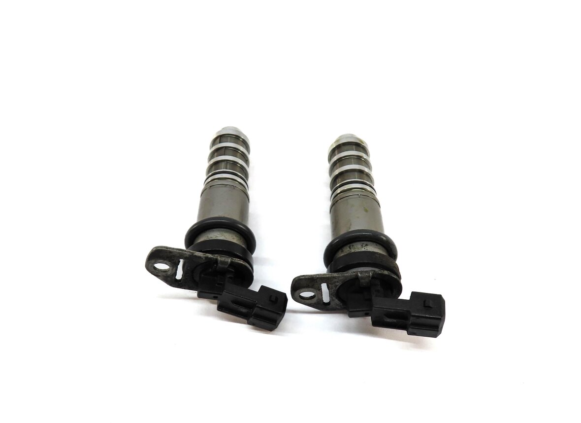 Thumbnail 2: 2015 BMW 750Li (F01) 4.4L (N63) ENGINE VANOS TIMING SOLENOID SET OF 2