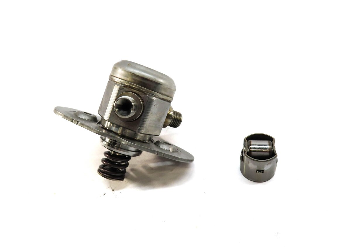 12-19 BMW 5 6 7 M5 M6 X5 X6 (F06 F10 F15 F16 F85) 4.4L HIGH PRESSURE FUEL PUMP