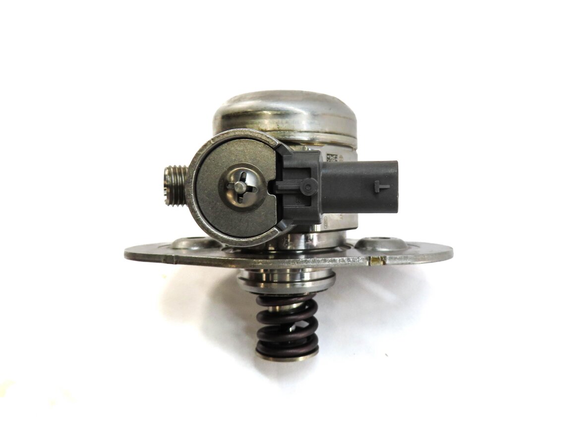 Thumbnail 4: 12-19 BMW 5 6 7 M5 M6 X5 X6 (F06 F10 F15 F16 F85) 4.4L HIGH PRESSURE FUEL PUMP