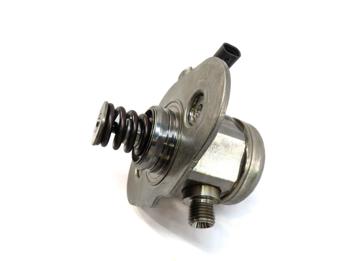 Thumbnail 5: 12-19 BMW 5 6 7 M5 M6 X5 X6 (F06 F10 F15 F16 F85) 4.4L HIGH PRESSURE FUEL PUMP