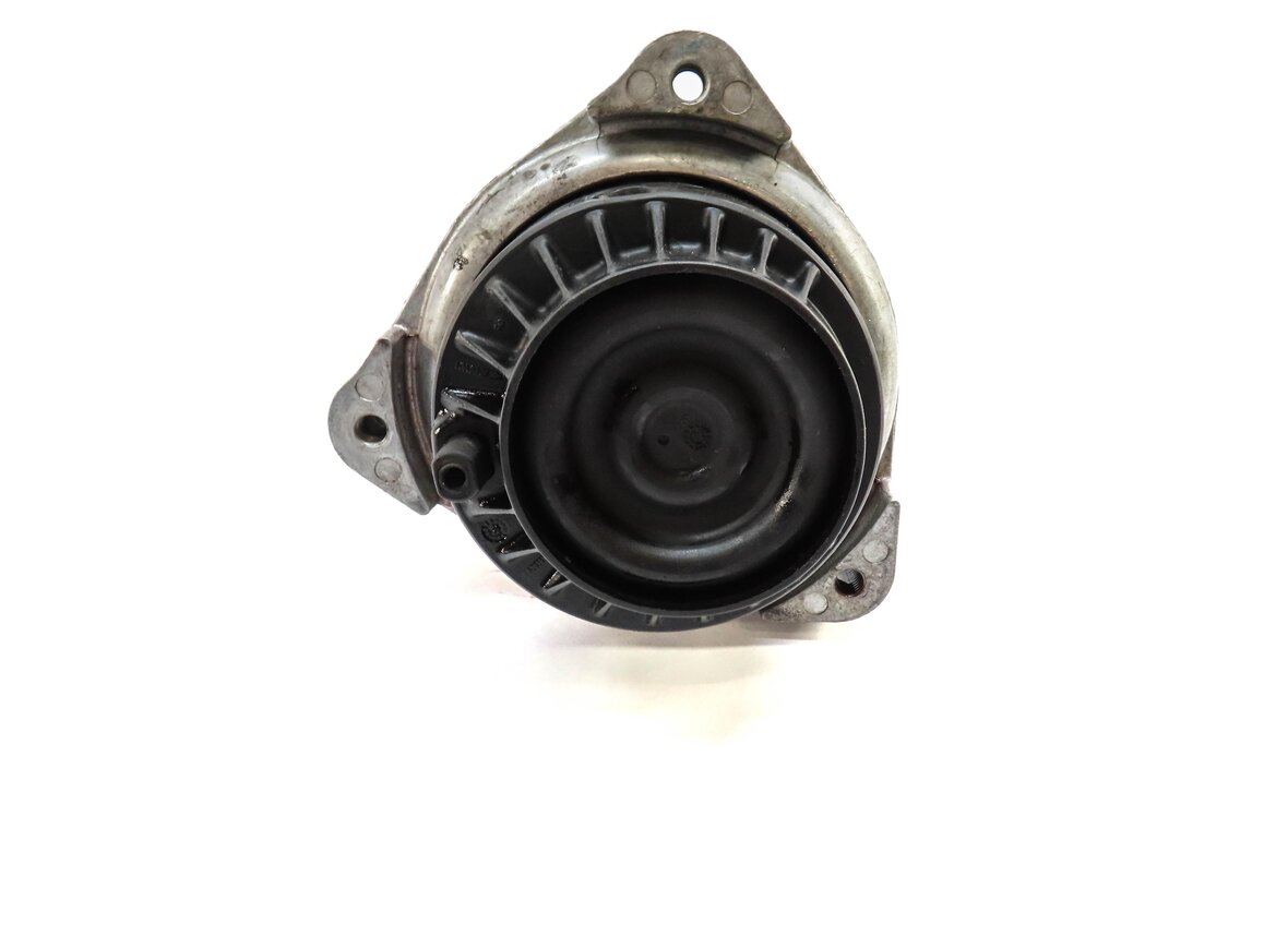 Thumbnail 2: 2015 BMW 750Li (F01) 4.4L (N63) ENGINE RIGHT ENGINE MOTOR MOUNT