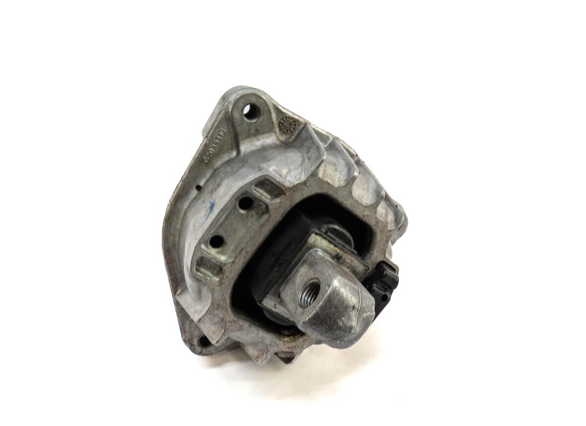 Thumbnail 3: 2015 BMW 750Li (F01) 4.4L (N63) ENGINE RIGHT ENGINE MOTOR MOUNT