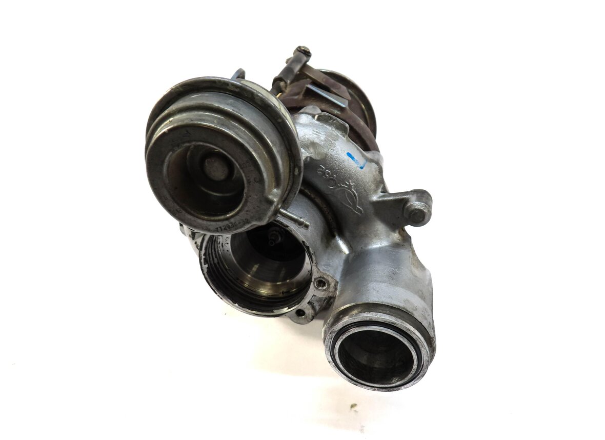 Thumbnail 5: 13-19 BMW 5 6 7 X5 X6 (F01 F02 F04 F06 F07 F10 F12) 4.4L N63 LEFT TURBOCHARGER