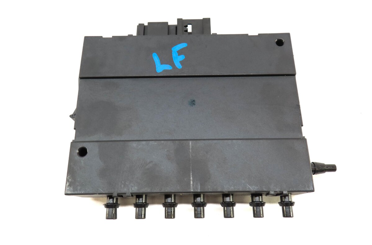 Thumbnail 3: 2011 MERCEDES S63 AMG W221 LEFT FRONT DRIVER SEAT DYNAMIC MASSAGE CONTROL MODULE
