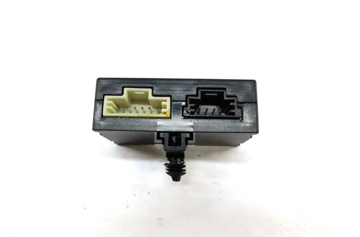 Thumbnail 3: 07-13 MB CL500 CL550 E350 E550 G550 ML320 ML350 ML500 - REARVIEW CAMERA MODULE