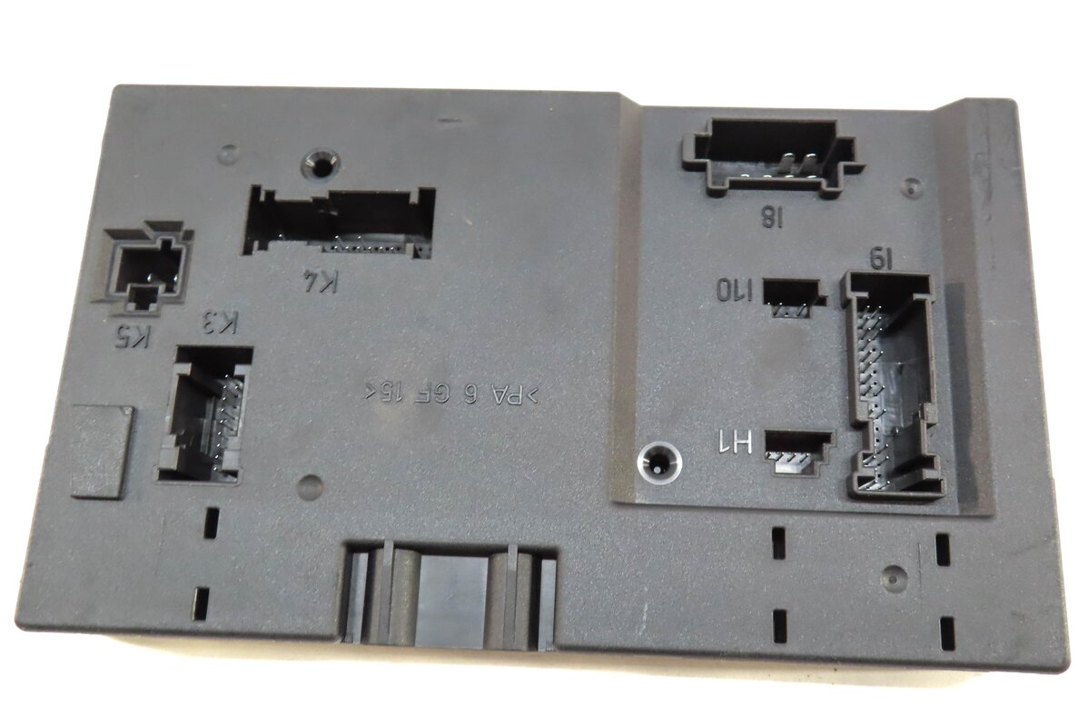 Thumbnail 4: 2011 MERCEDES S63 AMG W221 REAR SIGNAL ACTIVATION CONTROL MODULE SAM 2219003602