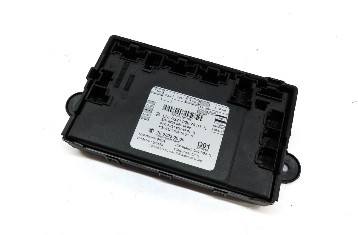 2011 MERCEDES S63 AMG (W221) REAR DOOR CONTROL MODULE 2219007801