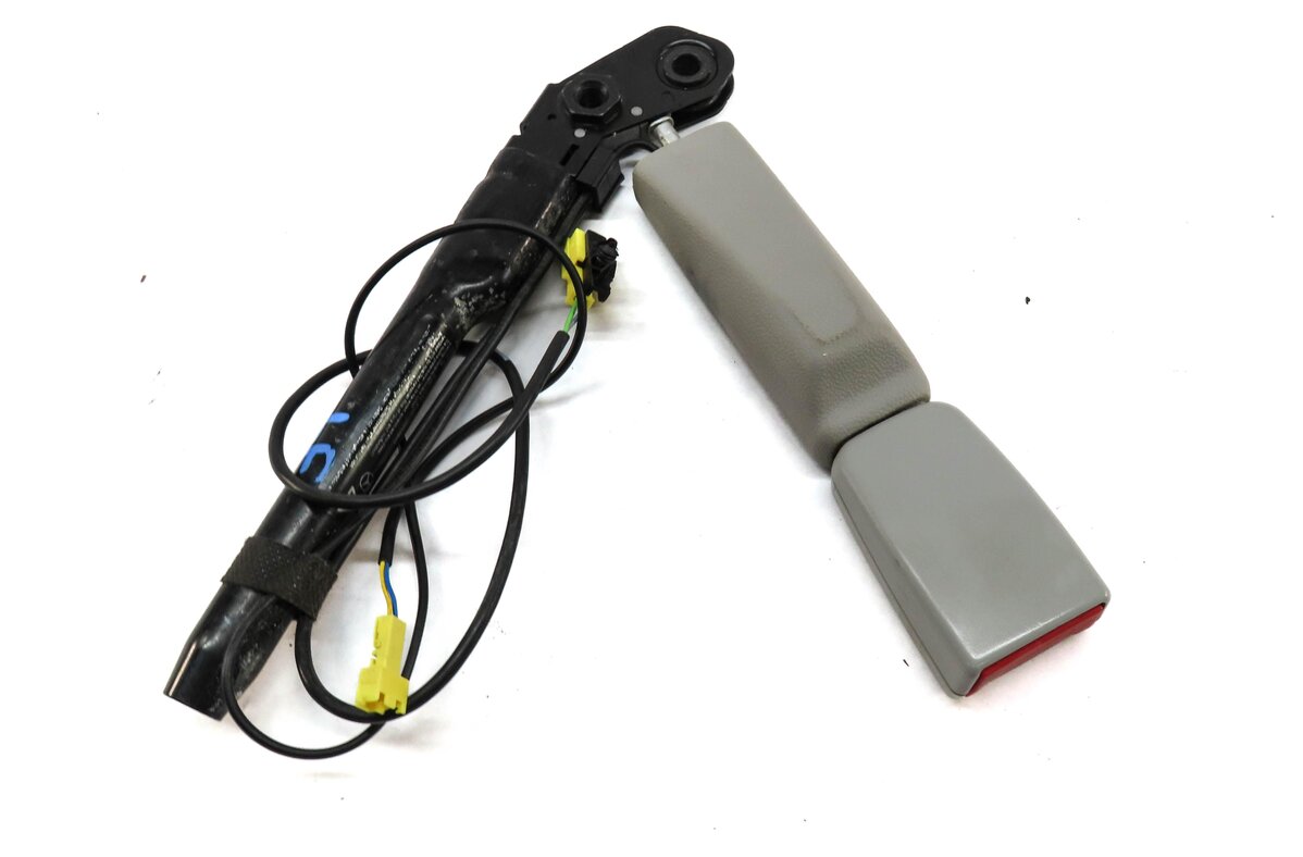 Thumbnail 2: 08-14 MERCEDES S CL CLASS W221 C216 LEFT FRONT DRIVER SEATBELT RECEIVER (GRAY)