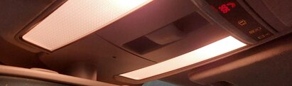 Thumbnail 2: 2011 MERCEDES S63 W221 FRONT CENTER ROOF OVERHEAD MAP DOME READING LIGHT (GRAY)