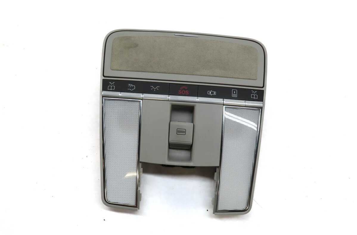 Thumbnail 3: 2011 MERCEDES S63 W221 FRONT CENTER ROOF OVERHEAD MAP DOME READING LIGHT (GRAY)