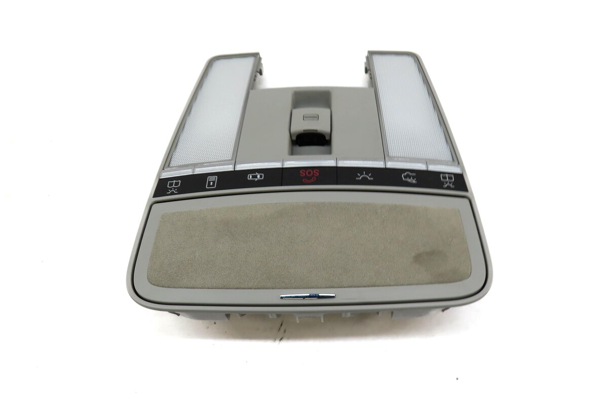 Thumbnail 4: 2011 MERCEDES S63 W221 FRONT CENTER ROOF OVERHEAD MAP DOME READING LIGHT (GRAY)