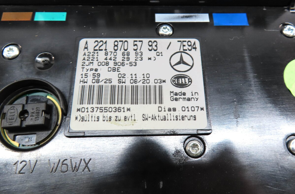 Thumbnail 7: 2011 MERCEDES S63 W221 FRONT CENTER ROOF OVERHEAD MAP DOME READING LIGHT (GRAY)