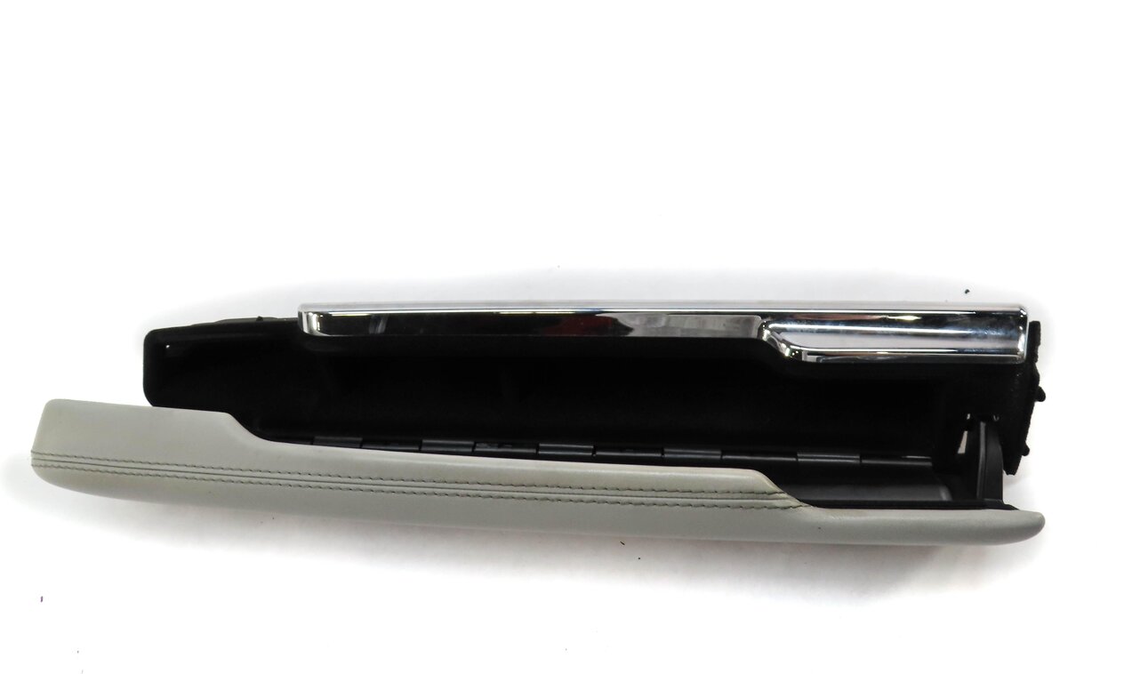 Thumbnail 5: 2011 MERCEDES S63 (W221) FRONT RIGHT PASSENGER DOOR ARM REST ARMREST 2214727066