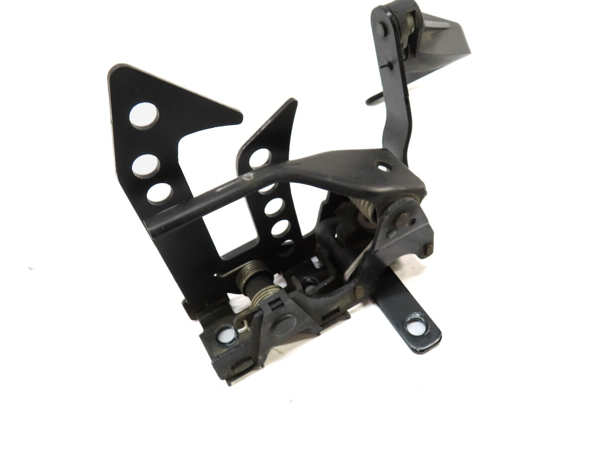 2011 MERCEDES S63 AMG (W221) HOOD SAFETY CATCH HOOK LATCH w/ RELEASE