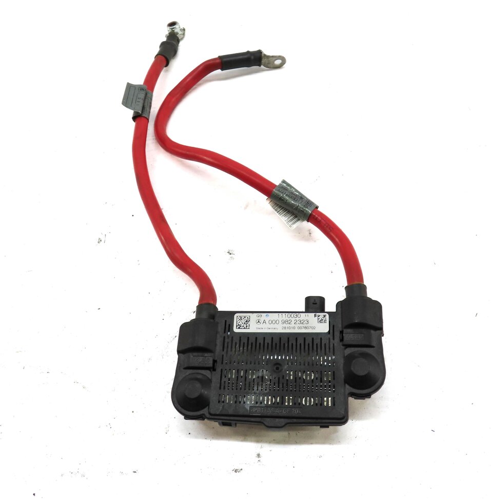 Thumbnail 2: 2011 MERCEDES S63 AMG (W221) POSITIVE BATTERY CABLE CONTROL MODULE