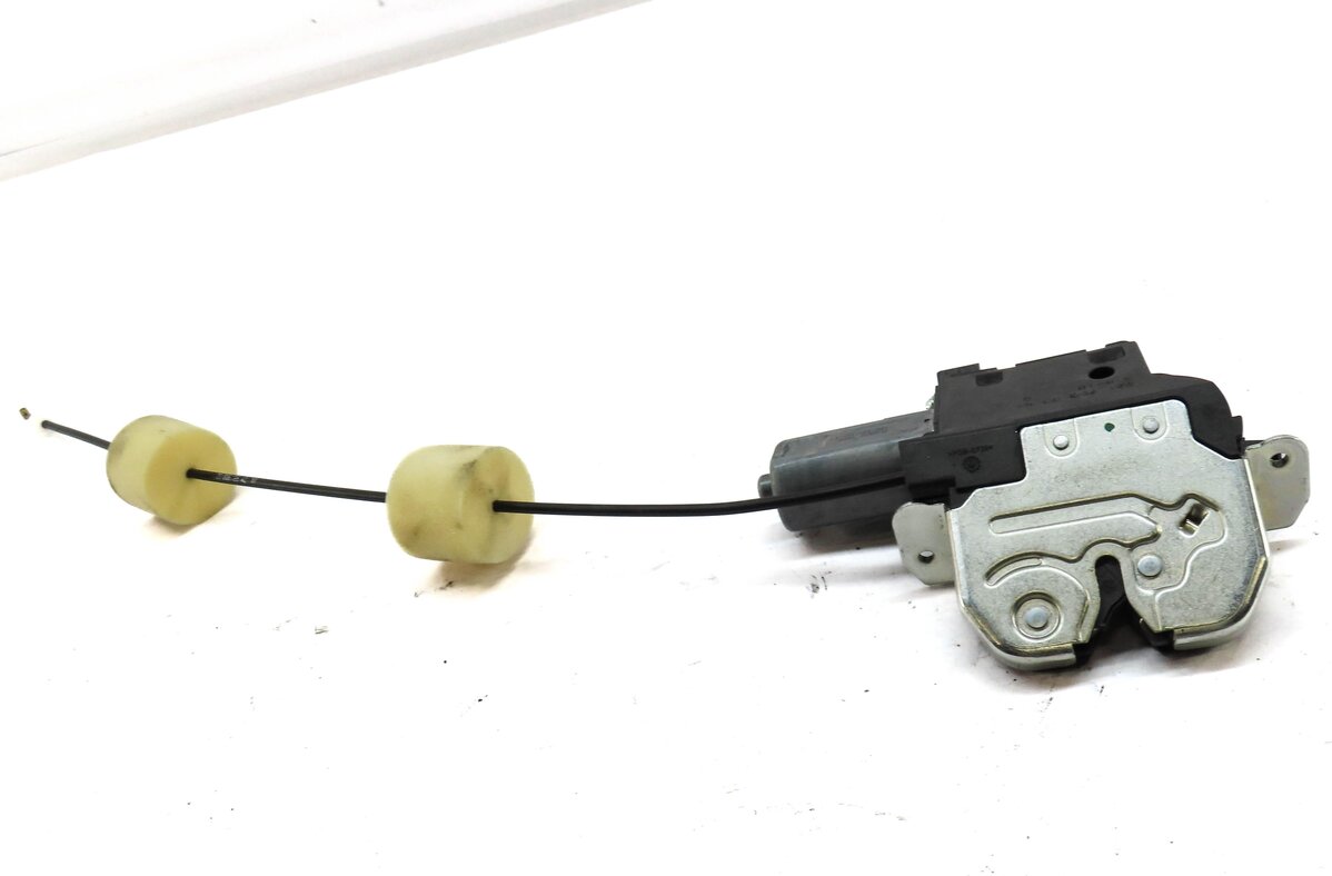 Thumbnail 2: 2011 MERCEDES S63 AMG (W221) REAR TRUNK LATCH LOCK ACTUATOR w/ CABLE