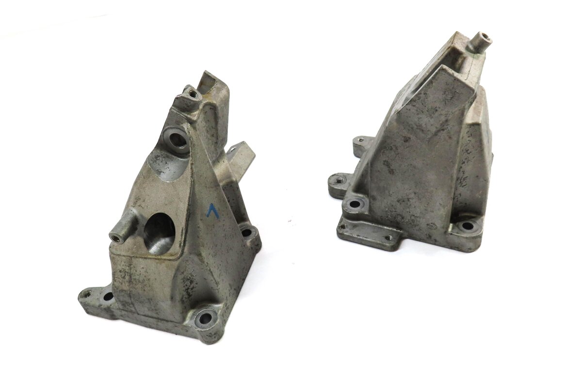 Thumbnail 2: 2011 MERCEDES S63 AMG (W221) 5.5L AMG ENGINE MOTOR BRACKET LEFT & RIGHT SET OF 2
