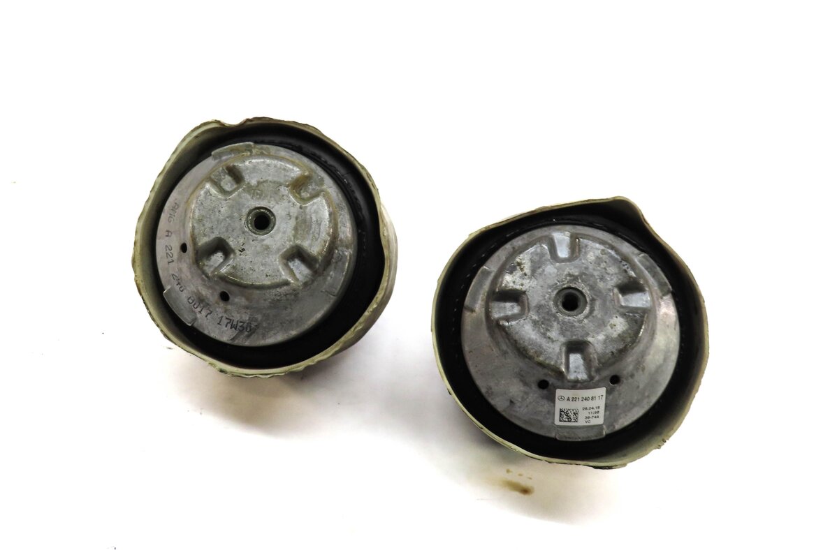 2011 MERCEDES S63 (W221) 5.5L AMG ENGINE LEFT & RIGHT MOTOR MOUNT SET OF 2