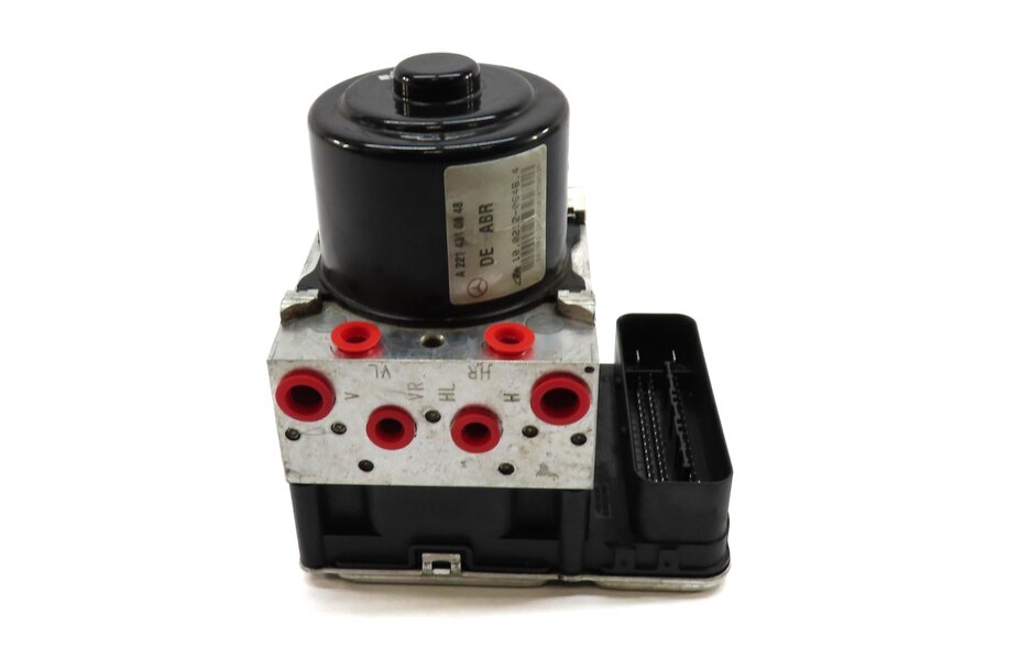Thumbnail 2: 2011 MERCEDES S63 (W221) 5.5L AMG ENGINE BRAKE VACUUM PUMP 2219014800