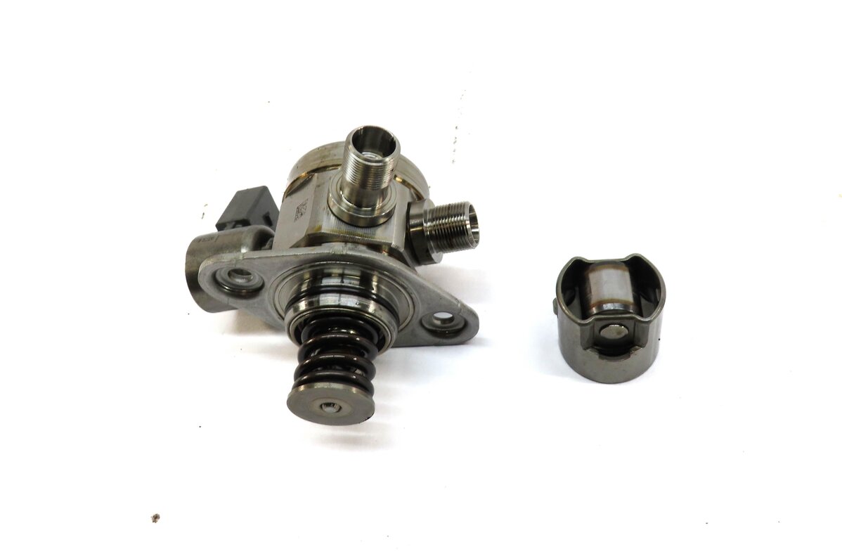 Thumbnail 2: 08-14 MERCEDES CL S CLASS (W216 W221) 5.5L AMG ENGINE HIGH PRESSURE FUEL PUMP