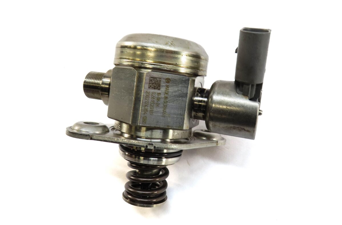 Thumbnail 5: 08-14 MERCEDES CL S CLASS (W216 W221) 5.5L AMG ENGINE HIGH PRESSURE FUEL PUMP