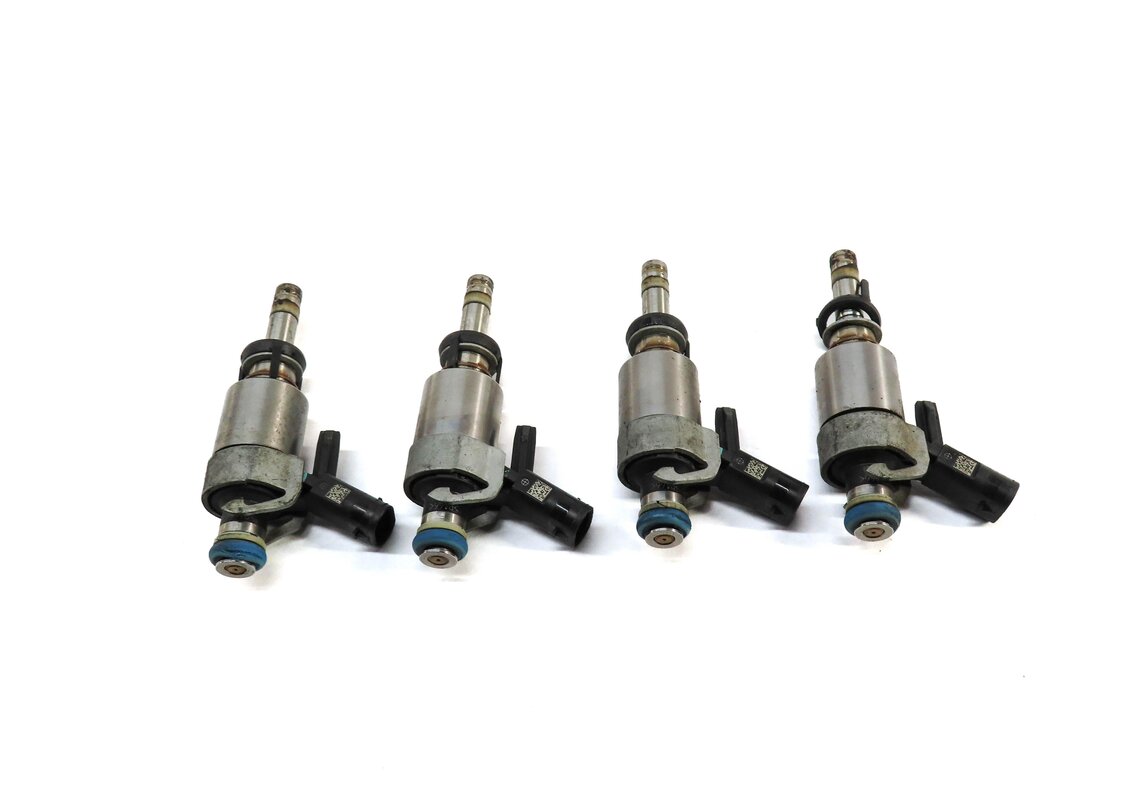 Thumbnail 2: 2015-2016 AUDI A8 (8V) VW GOLF 1.8T (CNSB) TURBO ENGINE FUEL INJECTOR SET (4)
